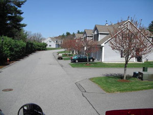 weekly condominium lawn maintenance services